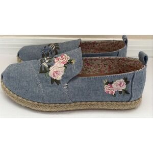 Toms Shoes Womens Chambray Alpargatas Blue Floral Embroidered Cottagecore Sz 8